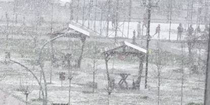 Sivas'a lapa lapa kar yağdı