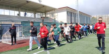 Futbolun yeni hakemleri Sivas’ta yetişiyor