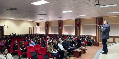 Sivas'ta gençlere iş hayatı için rehberlik