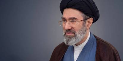 İran dini lideri Hamaney yeniden savaş dedi