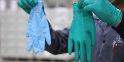 Sivas’tan dünyaya bor içerikli eldiven ihracatı