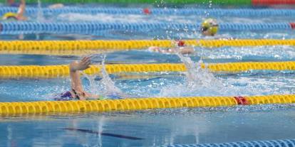 23 Nisan coşkusu havuzda yaşandı