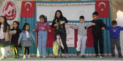 Sivas'ta çocuklar için kültür ve sanat şöleni