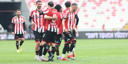 Sivasspor, Iğdır FK'yı eli boş gönderdi: 2-1