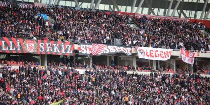 Sivasspor taraftarından Özçoban’a destek