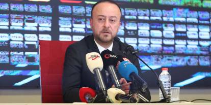 Özçoban’dan Net Mesaj: “İsmet Hoca Kalmalı”