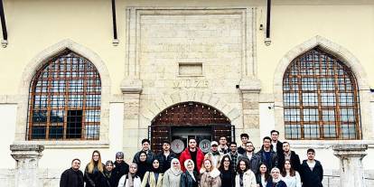 Öğrenciler Sivas’ın tarihi mirasını inceledi