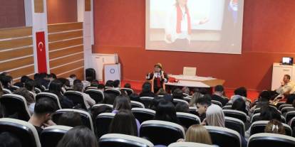 Akademik deneyimler öğrencilerle paylaşıldı