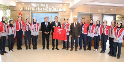 Sivaslı öğrencilerden tarihe yolculuk