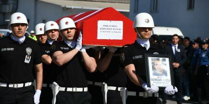 Kazada şehit olan polis memuru için tören düzenlendi