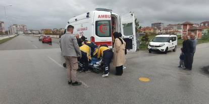 Sivas'ta otomobil ile motosiklet çarpıştı