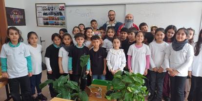 Yiğido dede öğrencilerle buluştu