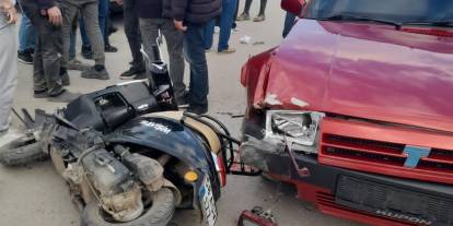 Sivas'ta otomobil ile motosiklet çarpıştı