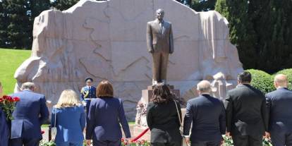 Haydar Aliyev, doğumunun 103. yılında anıldı