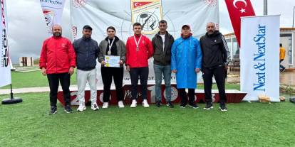 Sivaslı sporcular Mersin’den madalyalarla döndü