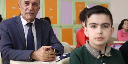 Sivas'ta 40 yıllık öğretmenin sınıfında en özel öğrenci