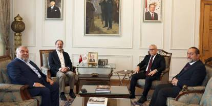 Eski Diyanet İşleri Başkanı Sivas’ta çalışmaları dinledi