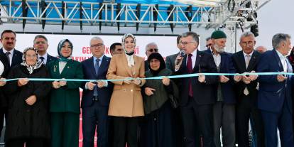 Sivas'a yeni huzurevi, açılışı bakan yaptı