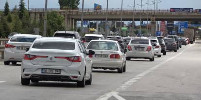 Yollarda bayram hareketliliği: Sivas'a doğru geliyorlar