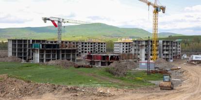 Sivas'ta 158 konutlu TOKİ projesi devam ediyor