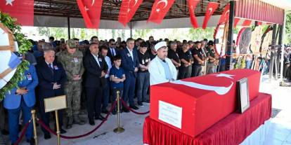 Kazada şehit olan polis toprağa verildi