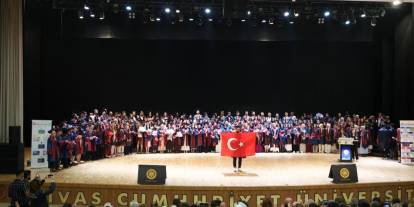 Fen Fakültesi’nde mezuniyet coşkusu