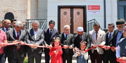 Sivas'ta köy halkının desteğiyle yapılan cami ibadete açıldı