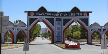 Sivas'ta Üniversite personelinden tepki