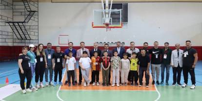 Sivas’ta geleceğin sporcuları parkurda ter döktü