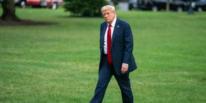 Trump: İran'ı çok sert vuracağız