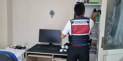 MİT kredi kartı şebekesini çökertti: 3 gözaltı