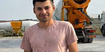 Beton karıştırıcıya giren işçi feci şekilde can verdi