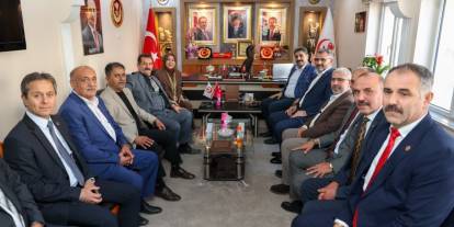 AK Parti'den, BBP'ye hayırlı olsun ziyareti