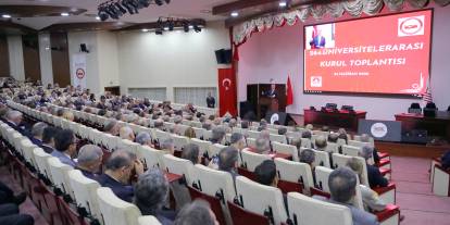 SBTÜ yönetimi yükseköğretim zirvesine katıldı