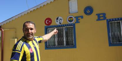 Sivas'ta Fenerbahçe aşkı evin cephesine yansıdı