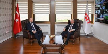 Sivas Valisi Şimşek'ten TRT'ye ziyaret