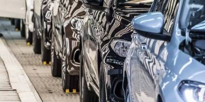 Otomotiv pazarı yılın ilk yarısında küçüldü