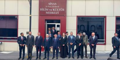 Madımak'ta hayatını kaybedenler 33. yılında dualarla anıldı