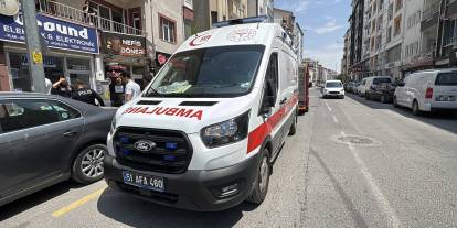 Eski nişanlısını rehin alan kadını polis ikna etti