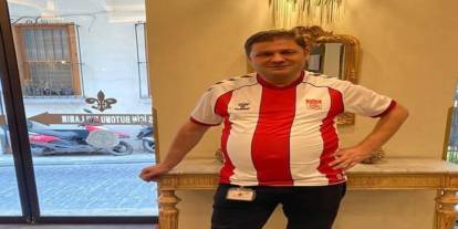 Sivaslı iş insanından taraftara kombine hediyesi