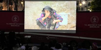 Sivas'ta 'Gezen Sinema Tırı' 15 bin kişiye ulaştı
