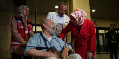 Gurbette mahsur kalan Sivaslı kurtarıldı