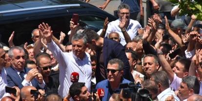 Özgür Özel: En son bir kişi kalsak da biz bu yoldan dönmeyiz