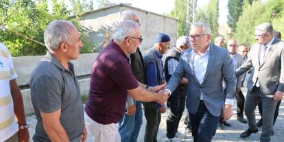Vali Şimşek, köy halkıyla bir araya geldi