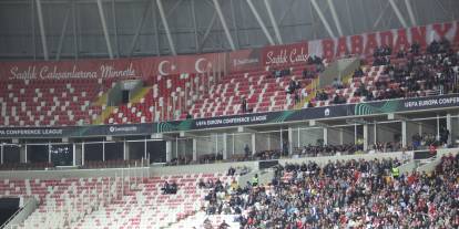 Sivasspor'da tribünler sessiz kaldı