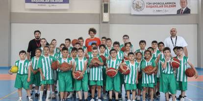 Sivas'ta çocuklar yazı sporla geçiriyor