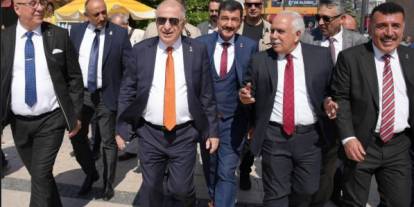 Nevzat yanmaz Zafer Partisi'ne katıldı