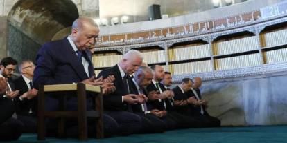 "Ayasofya’nın dirilişi mübarek olsun"