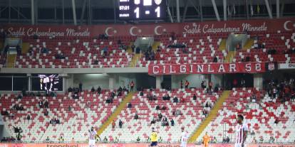 Sivasspor taraftarından kombinelere ilgi yok