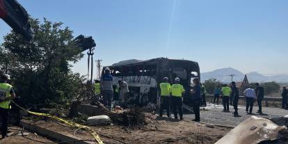 Kayseri’de yolcu otobüsü devrildi! 1 kişi öldü, 23 kişi yaralandı